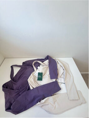 HALARA pack of 2 SoftlyZero Plush Halter Long Sleeve 2-in-1 Yoga Sports Tops